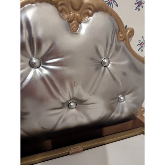 American Girl Doll Grand Hotel With Accessories RETIRED - Picture 11 of 12